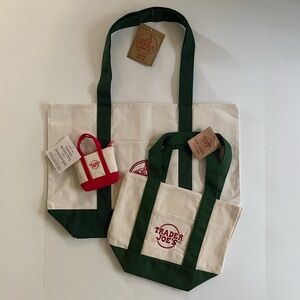 Trader Joe's Canvas Tote Bag Set